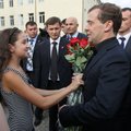 Gruusia süüdistab Lõuna-Osseetias käinud Medvedevit riigipiiri rikkumises