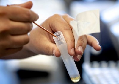 Laboritest uue koroonaviiruse tuvastamiseks (foto: EPA / Scanpix)