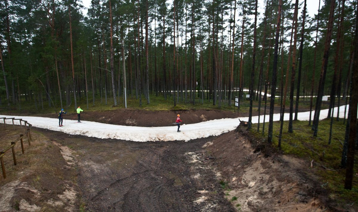 Lumenappus annab tunda ka Eestimaal. Fotol Jõulumäe suusarada aastaid tagasi detsembri lõpus