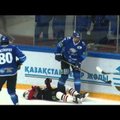 ВИДЕО: Жуткая травма капитана "Авангарда" - хоккеист попал в реанимацию