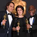 BLOGI: Oscarite jagamisel juhtus šokeeriv apsakas: parima filmi tänukõne ajal selgus, et võitis hoopis teine film. "La La Land" võitis kuus kuldmehikest, sh parim režissöör ja naispeaosa