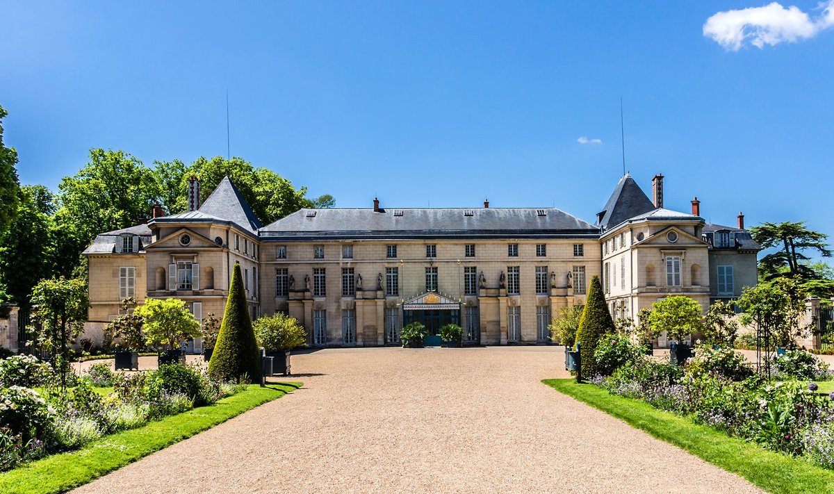 Koduselt armas Malmaisoni loss asub Pariisi külje all.