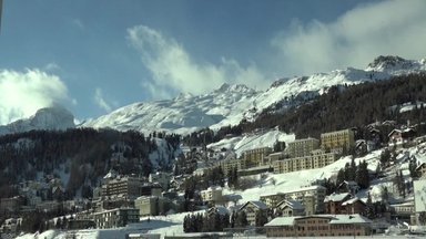 SUUSAPUHKUS LÄBI | Šveitsi Alpide luksuskuurordis levib koroonaviiruse uus tüvi — karantiinis on juba kaks viietärnihotelli