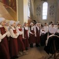 ФОТО: Детский хор ”Радуга” вновь пел в Пюхтице