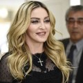 Tuunib taas välimust: Madonna soovib ilukirurgiaga oma endist välimust taastada