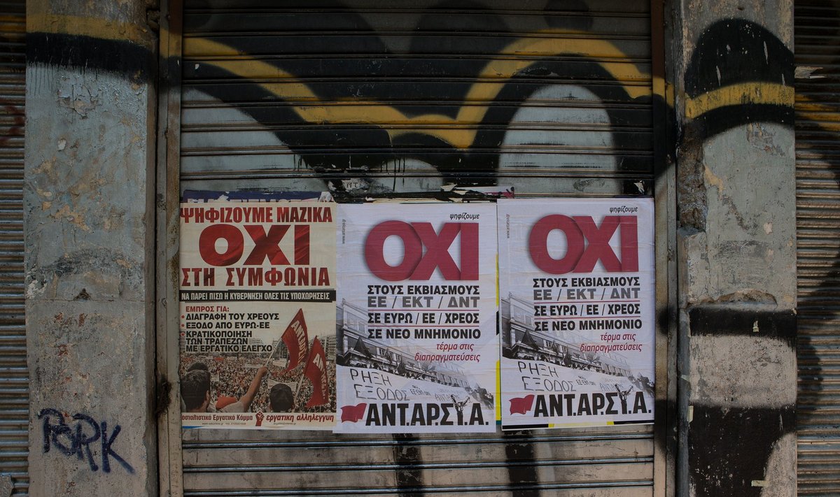 Plakatid Ateena tänavatel