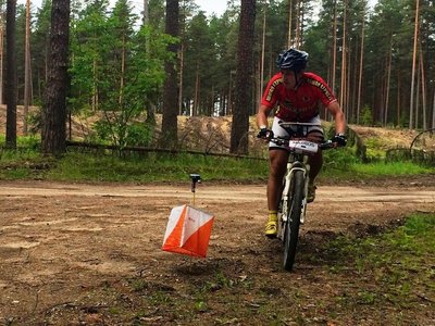 Finišeerimas võitjana rahvusvahelisel Läti rattaorienteerumise Tuuril