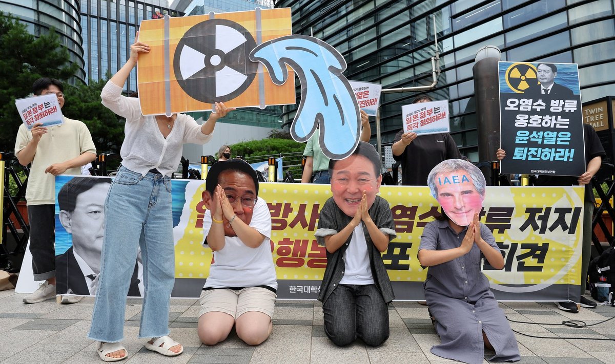 Mitusada lõunakorealast protestis Jaapani plaani vastu.  