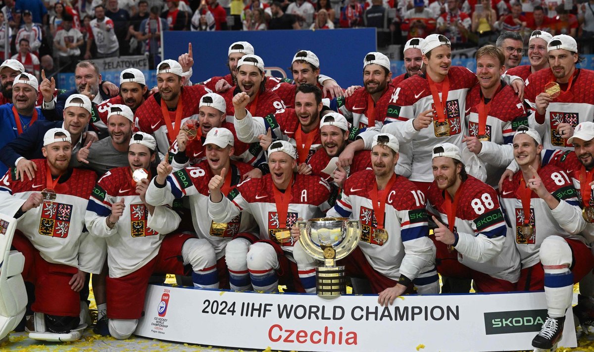 Сборная Чехии впервые за 14 лет выиграла чемпионат мира по хоккею