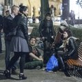 FOTOD: Suudlused, läbu, politseinikud ja purjus noored - vappuöö Helsingis