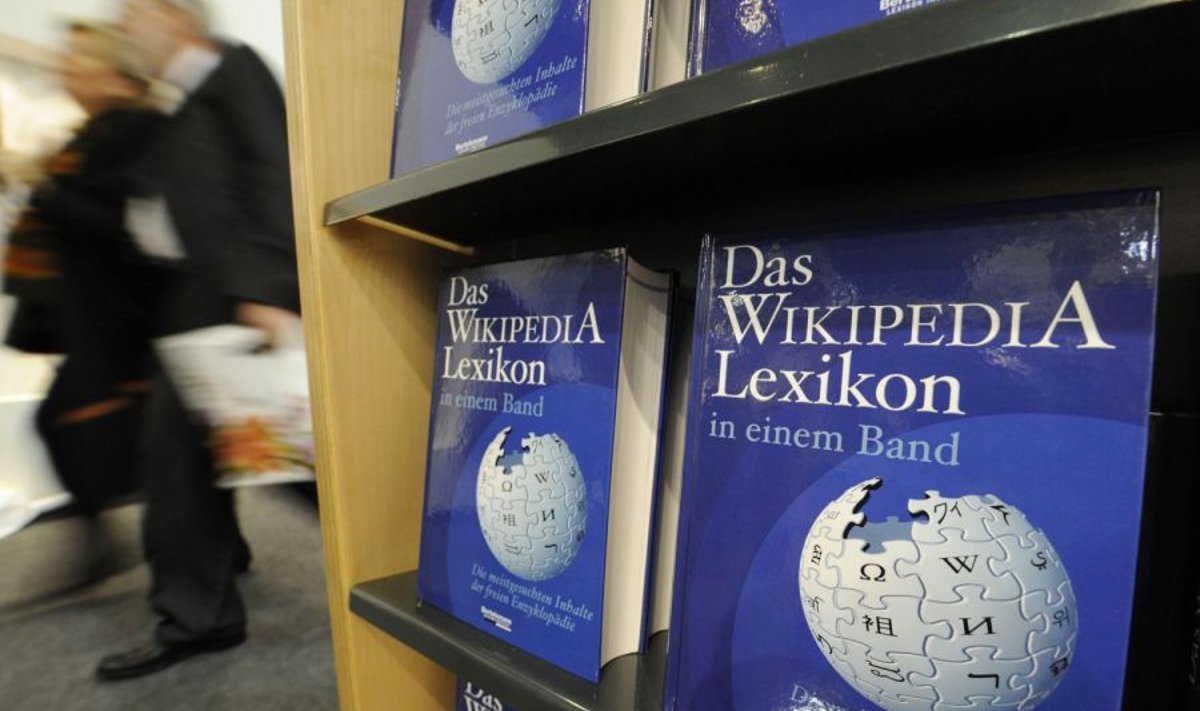 Wikipedia materjale on ka rohkem kui korra raamatuna välja antud, siin esimene pääsuke Frankfurdi raamatumessil 2008. a oktoobris...