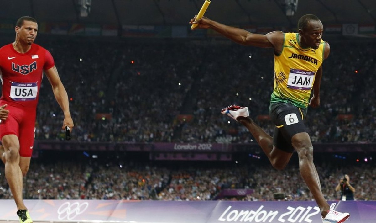 Usain Bolt möödus viimases vahetuses Ryan Baileyst ja Jamaica sai kullla.