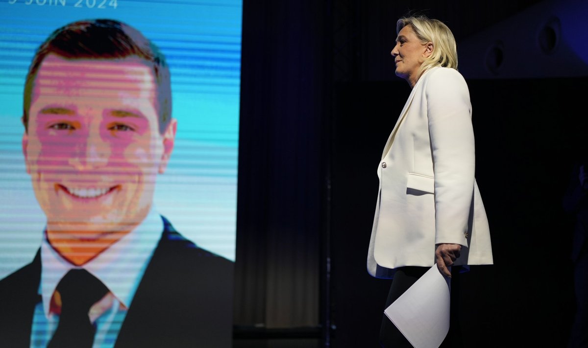 Tulevased riigijuhid? Marine Le Pen tahab presidendiks saada  ja jätab peaministriks pürgimise Rahvusrinde peasekretäri Jordan Bardella (ekraanil) tööks. 