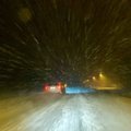 Transpordiamet: hilisõhtul algav lumesadu ja tuisk muudavad teeolud taas keeruliseks