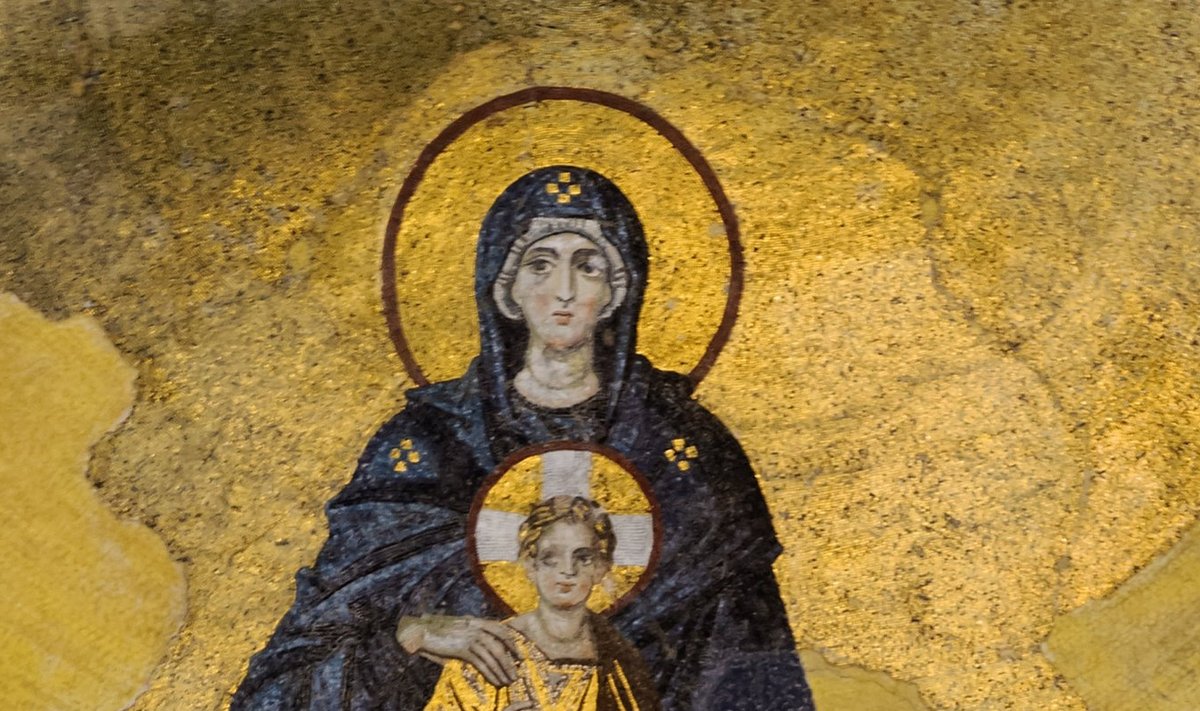 Ikonoklasmi mahasurumise järel Konstantinoopoli Hagia Sophia kirikusse loodud mosaiik kujutab Jumalaema ehk Theotokost ja Kristuslast. Mosaiik kuulutas pühapiltide lõplikku tagasitulekut õigeusklike ellu.(Foto: Wikimedia Commons)