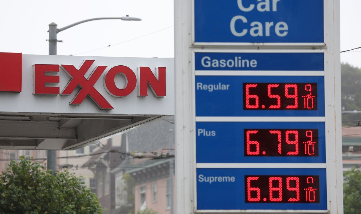 Kõrged naftahinnad tõid Exxon Mobilile hüppelise kasumikasvu, teenides kõigest kolme kuuga 17,9 miljardit dollarit. Samas jäi Exxoni kasum jätkuvalt alla Apple'ile.