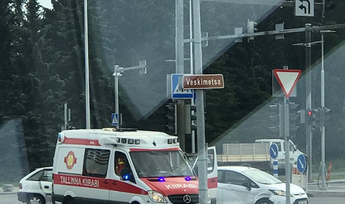 Liiklusõnnetus Rocca Al Mare ringil