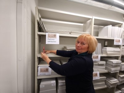Urve Sildre täiendab Eesti Rahvusraamatukogu harulduste kogu oksjonilt ostetud haruldase raamatuga