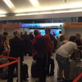 FOTOD LENNUJAAMAST: Keeruline õhtu Adria Airwaysis: üks lennuk pöördus tagasi, teise väljalend venis tunde