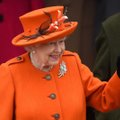 Hirmnaljakas, aga väga piinlik! Printsess Diana ülemteener rääkis loo, kuidas kuninganna Elizabeth II kõrgete külaliste ees avalikult pussutas