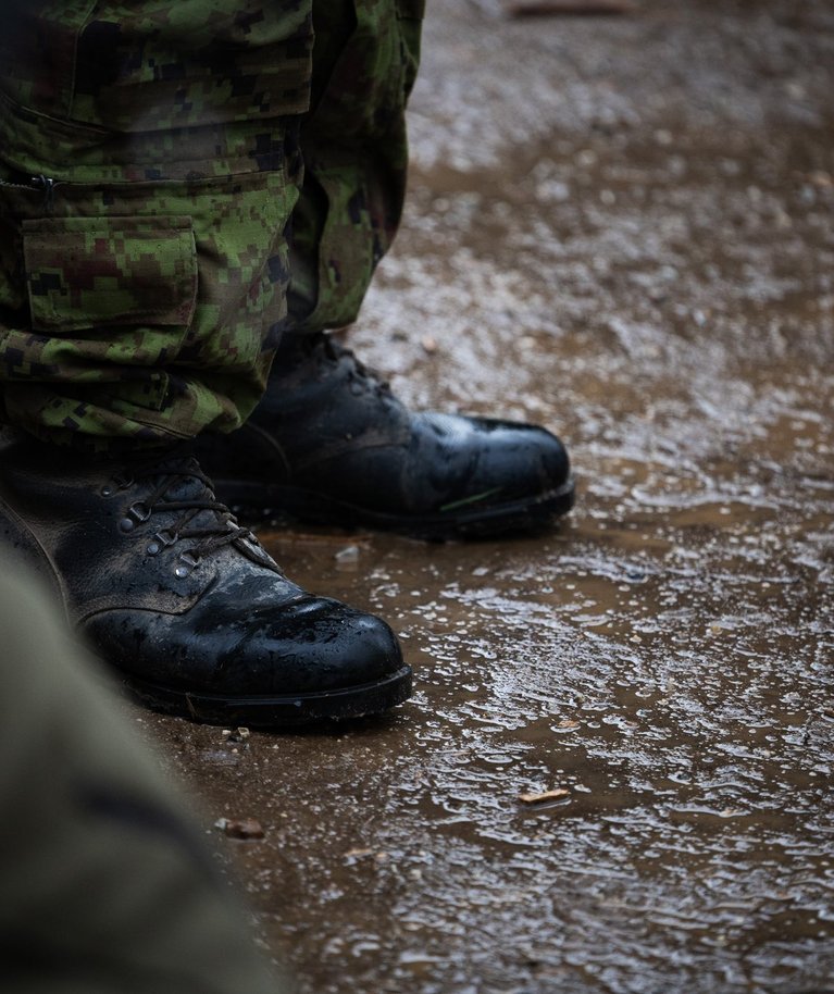 Scoutspataljoni kaitseväelased lahinglaskmistel keskpolügoonil tänavu juunikuus.