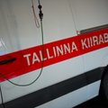 В Таллинне столкнулись мотоциклист и велосипедист, последнего увезли в больницу