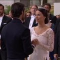 VIDEO: "Mina, Carl Philip, võtan..." Vaata kuninglikke abielutõotusi ja pidulikku õnnitlustuuri!