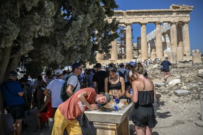 Stifling heat in Greece