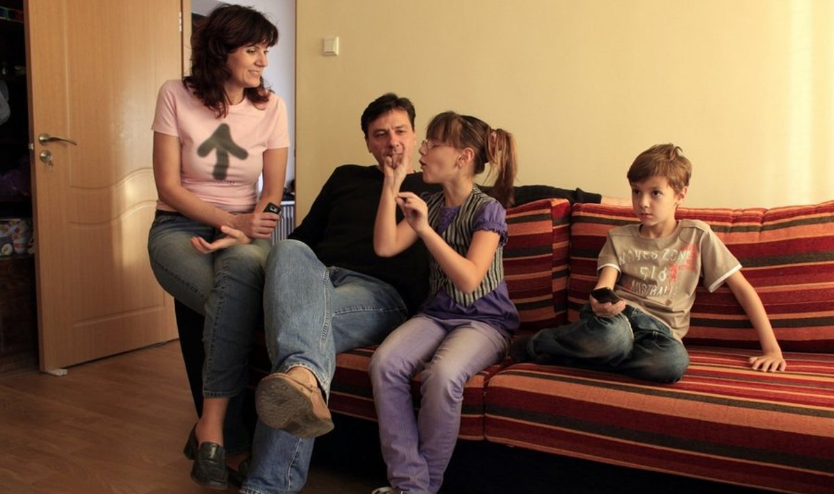 Mariana, Dan, Andreea ja Vlad Stefanescu Bukaresti korteris 