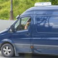 Karmid näited Eesti autojuhtidest rooli taga: filmivaatamine, prae söömine, pallimäng