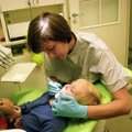Исследование: жители Эстонии уделяют недостаточно внимания зубам своих детей