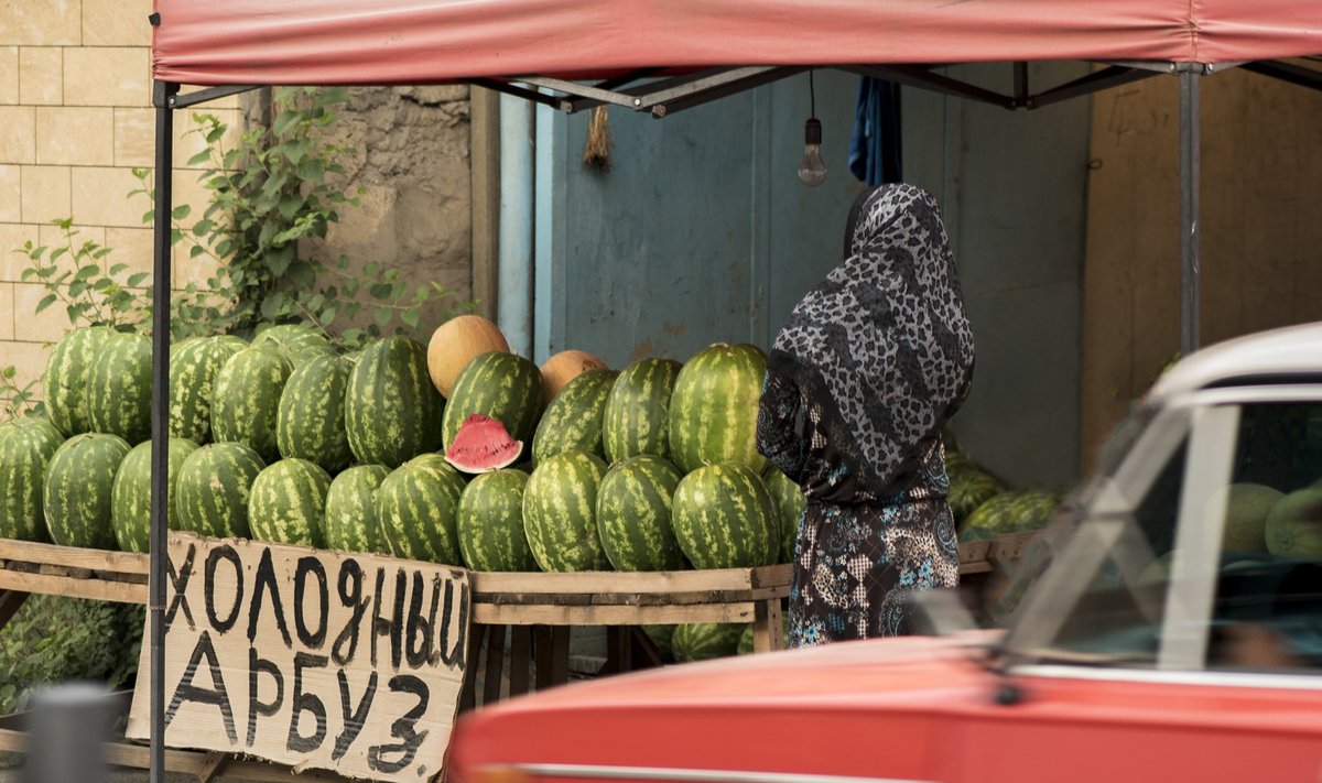 Dagestani vanima linna Derbendi tänavatelt saab suvel osta maailma parimaid arbuuse.