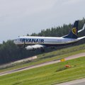 Самолет Ryanair совершил экстренную посадку из-за найденного в туалете сообщения о бомбе на борту