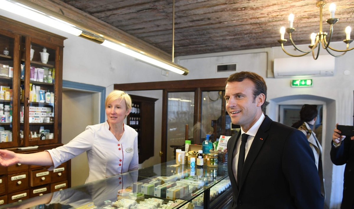 Prantsusmaa president Emmanuel Macron külastas Raeapteeki