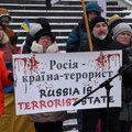 ФОТО и ВИДЕО | „Год назад РФ убила моего друга“. На площади Вабадузе состоялся антивоенный митинг 