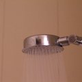 Pese ja säästa vett: soovitused koduse dušinurga sisustamiseks