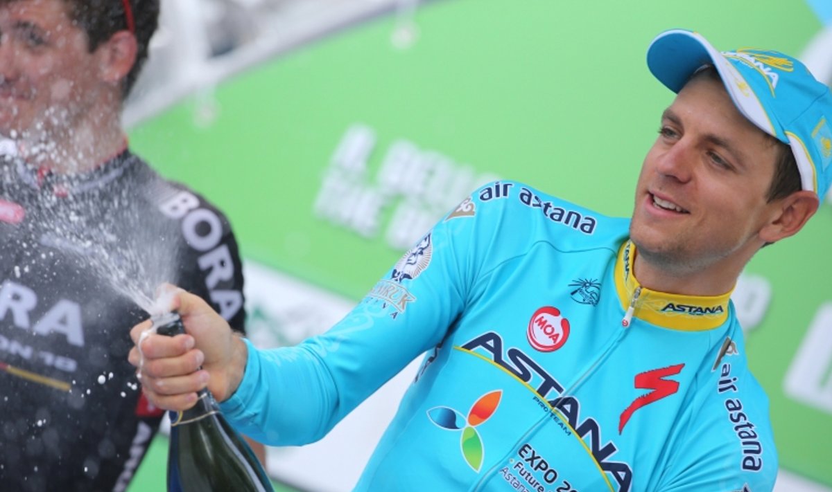Tanel Kangerti hooaeg on sujunud kenasti. Trentino velotuuril võitis ta kaks etappi ja Girol aitas Astana liidri Vincenzo Nibali esikohale.