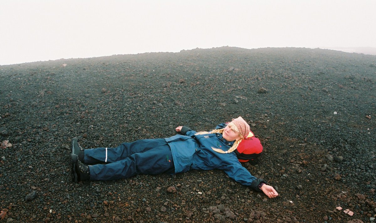 Astrid Kannel - Väike puhkus ahjul, Hekla tipus Islandil