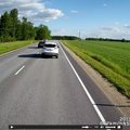 PARDAVIDEO: Kus on mõistus? Kahest autost korraga mööda sõitev juht tekitas äärepealt Tallinna-Tartu maanteel traagilise avarii!