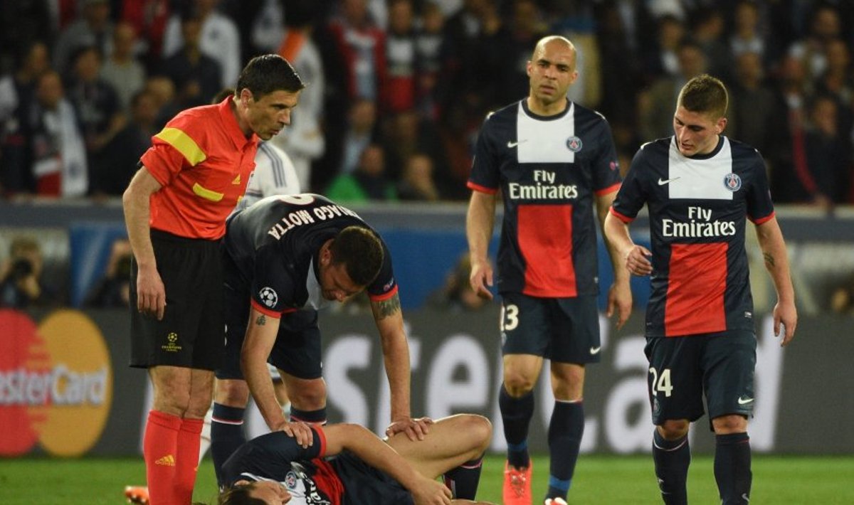 Zlatan Ibrahimovic sai vigastada.