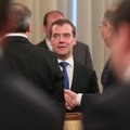 Medvedev esitas avalduse parteisse astumiseks ja võeti vastu