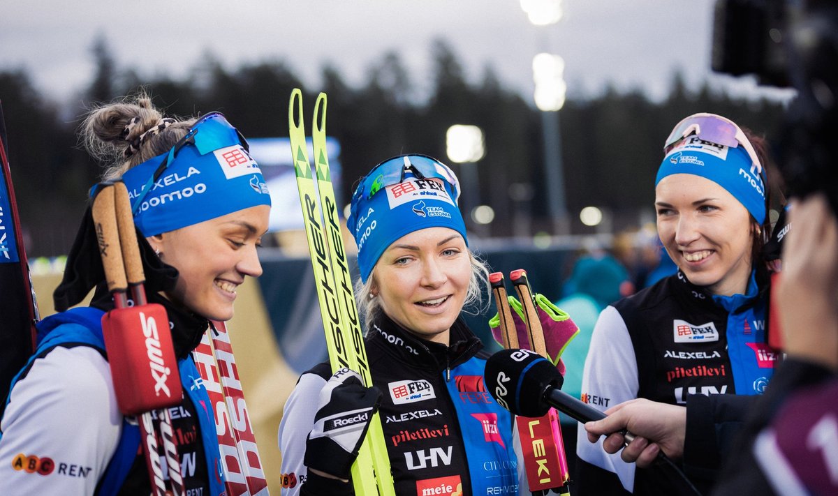 Susan Külm, Regina Ermits ja Tuuli Tomingas pärast MM-i teatesõitu.