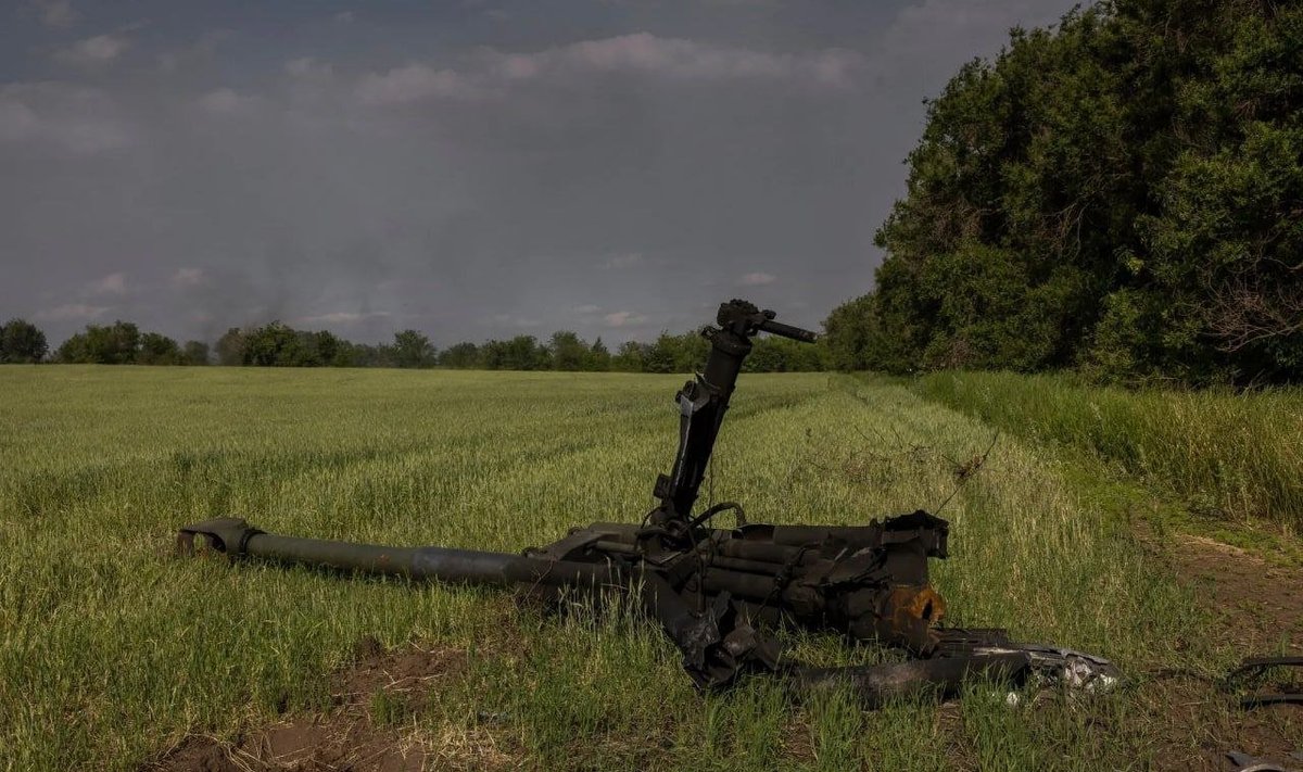 Hävitatud M777 haubits Ida-Ukrainas