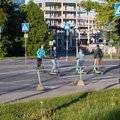 Сегодня! Полиция научит жителей Таллинна ездить на самокатах