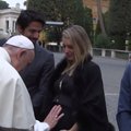 VIDEO | Ka paavst on inimene. Südamlikud ja tavatud momendid Franciscuse avalikest esinemistest