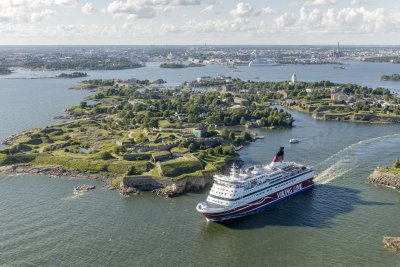 Tallinna-Helsingi liinil seilav Viking XPRS viib reisijad mugavalt otse Tallinna südalinnast Helsingi südalinna.