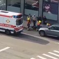 ВИДЕО: В центре Таллинна внедорожник BMW сбил пешехода
