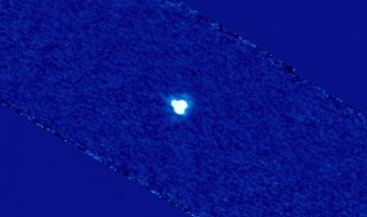 Asteroid 2005 YU55 Herscheli kosmoseobservatooriumi võtetest kokku monteeritud pildil. Foto MPI, Extraterrestrial Physics, ESAC