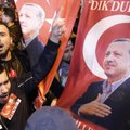Türgi minister eskorditi Hollandist välja
