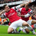 Arsenal alistas põnevusmängus Tottenhami, Adebayor eemaldati